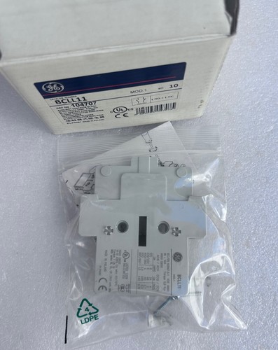1pz contatto ausiliario 104707 - 1pz,